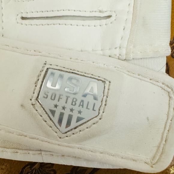 Franklin USA Softball CFX Fastpitch Left Hand Glove Size Medium - Picture 2 of 5